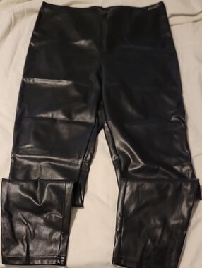 Fabletics Black Faux Leather Skinny Pants